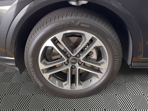 Certified 2025 Audi Q5 Premium w/ Premium Plus AWD/4WD image 12