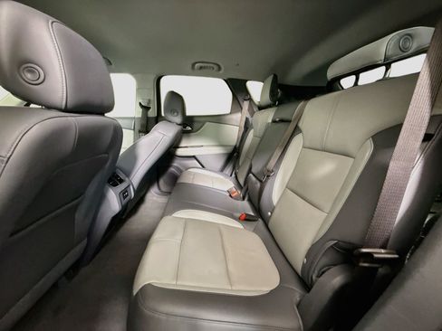 Used 2020 Chevrolet Blazer LT FWD image 25