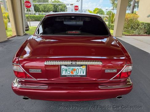 Used 1999 Jaguar XJ8 L RWD image 82