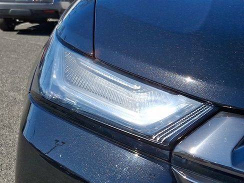 Used 2023 Chevrolet Traverse RS w/ LPO, Floor Liner Package AWD/4WD image 9