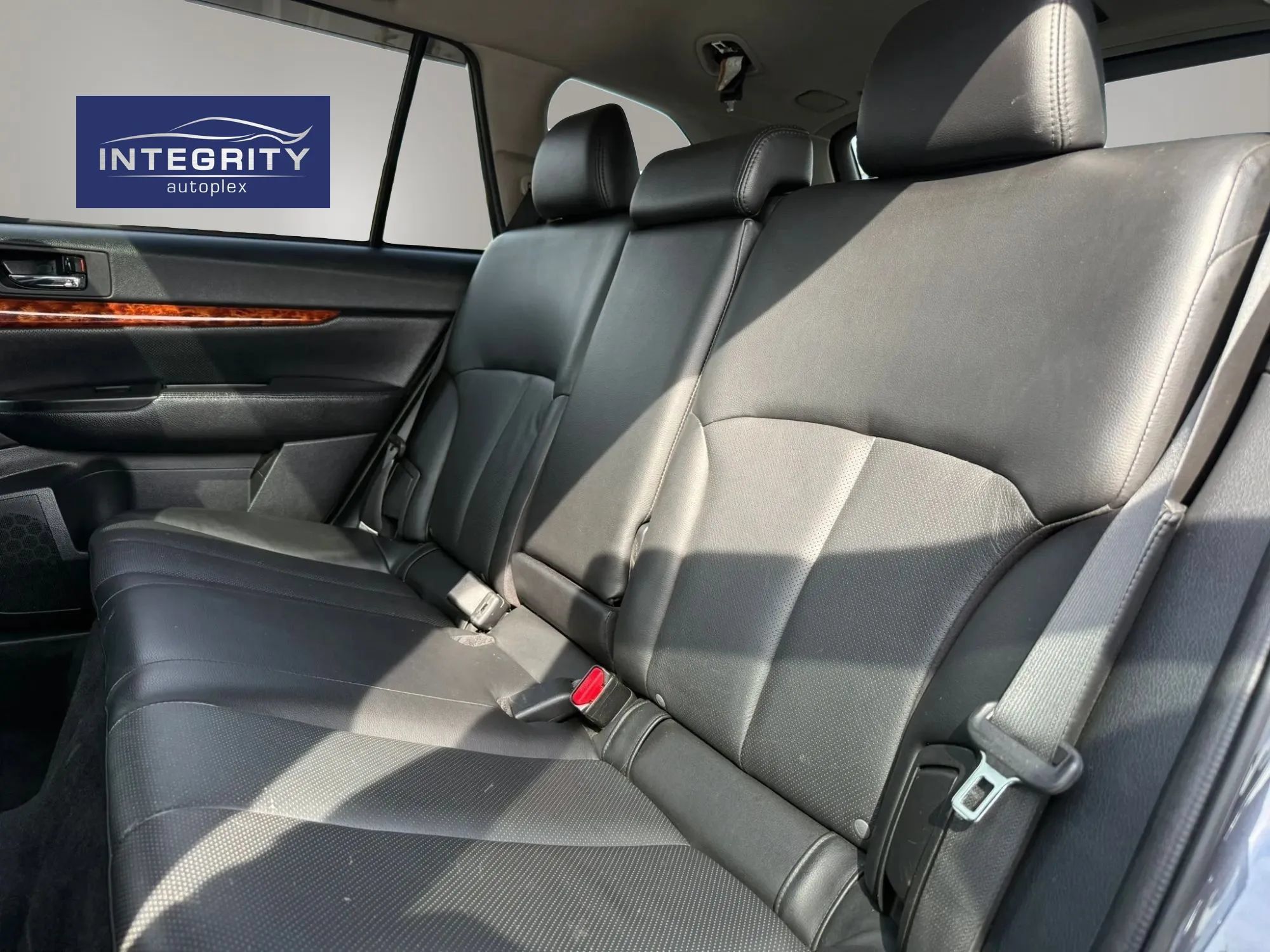Used 2011 Subaru Outback 2.5i Limited AWD/4WD image 29