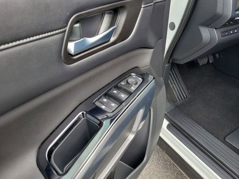 Used 2023 Nissan Pathfinder SL w/ SL Premium Package image 9