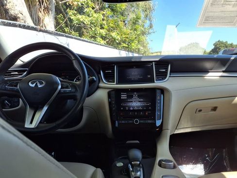 Used 2021 INFINITI QX50 Luxe w/ Accent Package FWD image 18