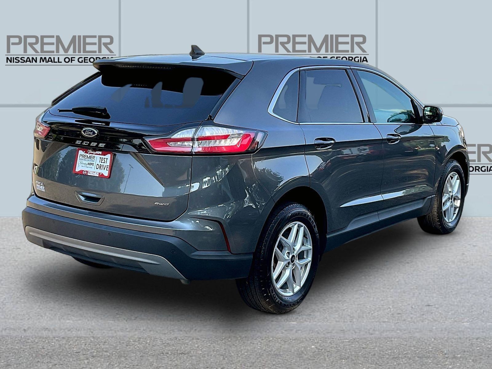 Used 2024 Ford Edge SEL AWD/4WD image 7