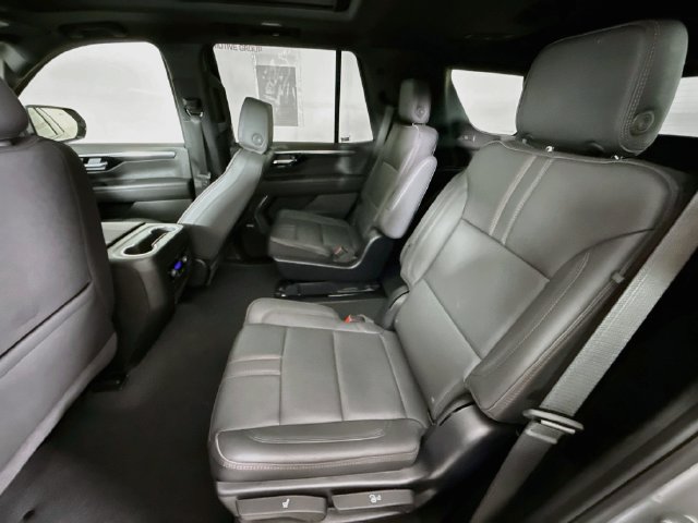 Used 2025 Chevrolet Tahoe RST w/ Comfort Package AWD/4WD image 26