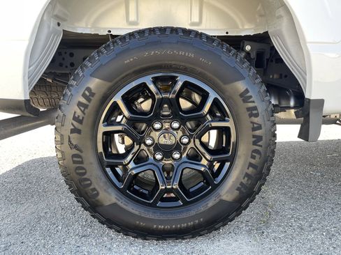 Used 2025 Ford F150 XLT w/ Equipment Group 302A MID image 12