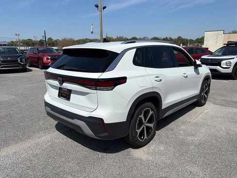New 2026 Volkswagen Tiguan SE FWD image 6