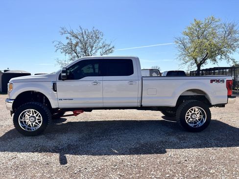 Used 2017 Ford F350 Lariat w/ Lariat Ultimate Package image 2