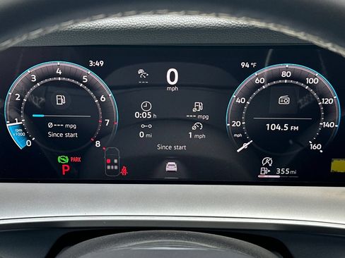 New 2026 Volkswagen Tiguan SE FWD image 22