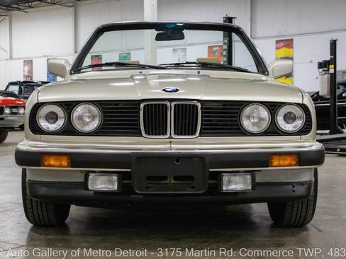 Used 1989 BMW 325i Convertible RWD image 13