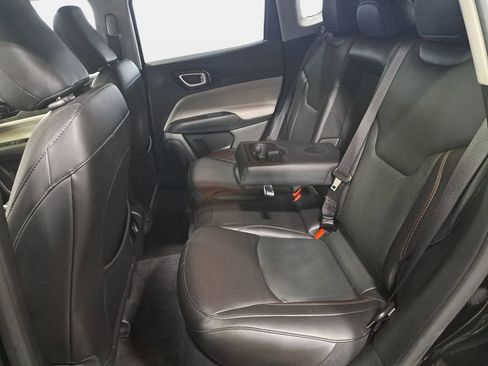 Certified 2022 Jeep Compass Limited image 13