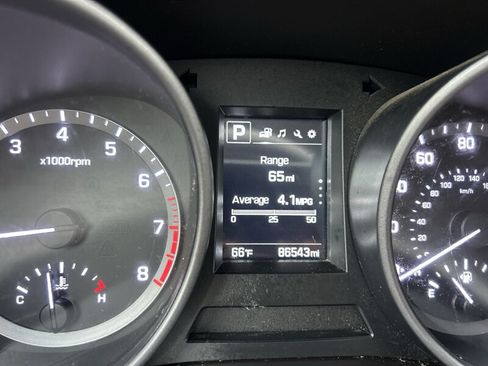 Used 2018 Hyundai Santa Fe Sport w/ 2.4L Value Package 02 AWD/4WD image 15