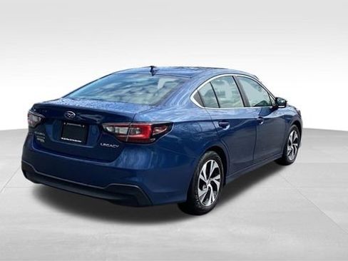 Used 2022 Subaru Legacy Premium image 9