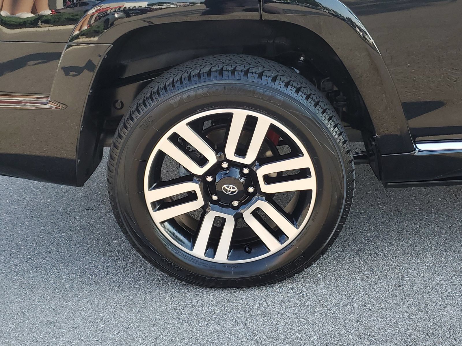 Used 2023 Toyota 4Runner Limited AWD/4WD image 5