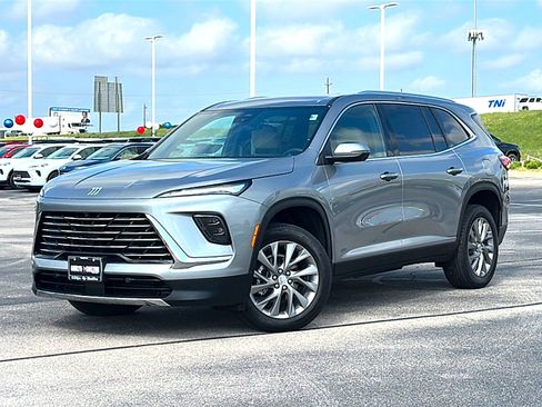 New 2026 Buick Enclave Preferred w/ Power Package FWD image 2