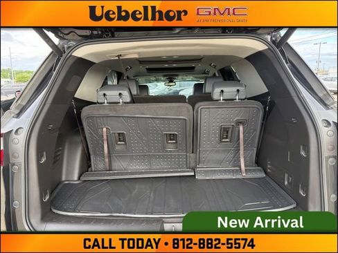 Used 2019 Chevrolet Traverse LT w/ LT Premium Package AWD/4WD image 11