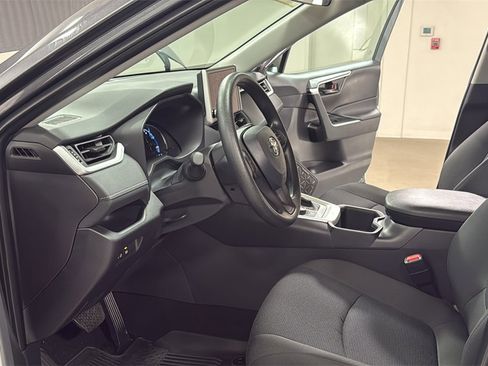 Certified 2025 Toyota RAV4 LE image 12