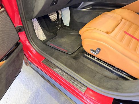 Used 2025 Ferrari Purosangue image 39