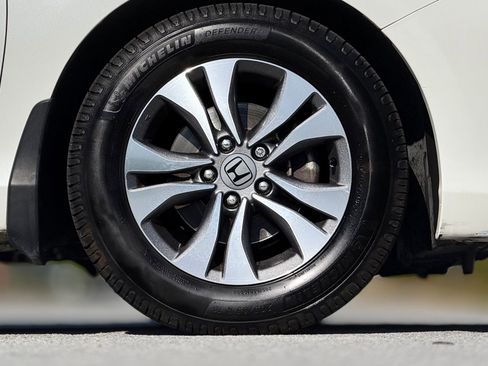 Used 2013 Honda Accord LX image 21