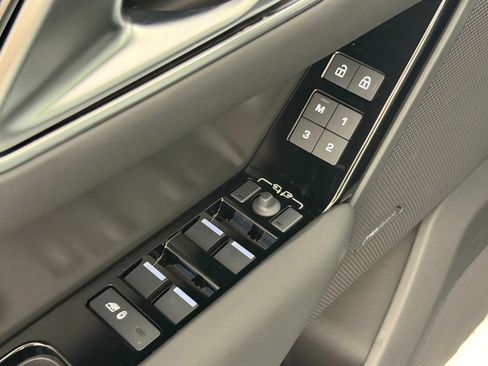 Used 2026 Land Rover Range Rover Velar S image 23