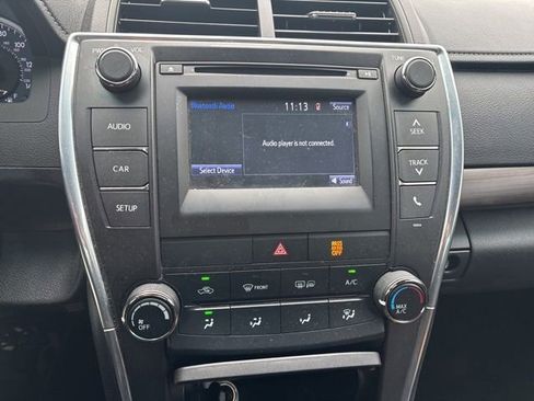 Used 2016 Toyota Camry LE image 10