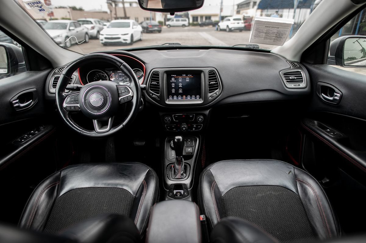 Used 2019 Jeep Compass Trailhawk AWD/4WD image 19