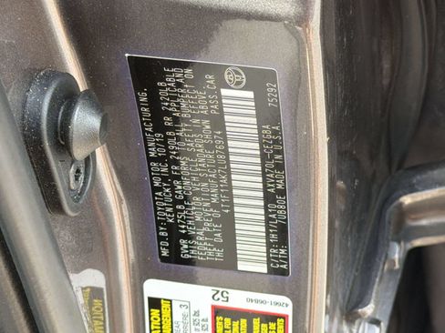 Used 2020 Toyota Camry XLE FWD image 22