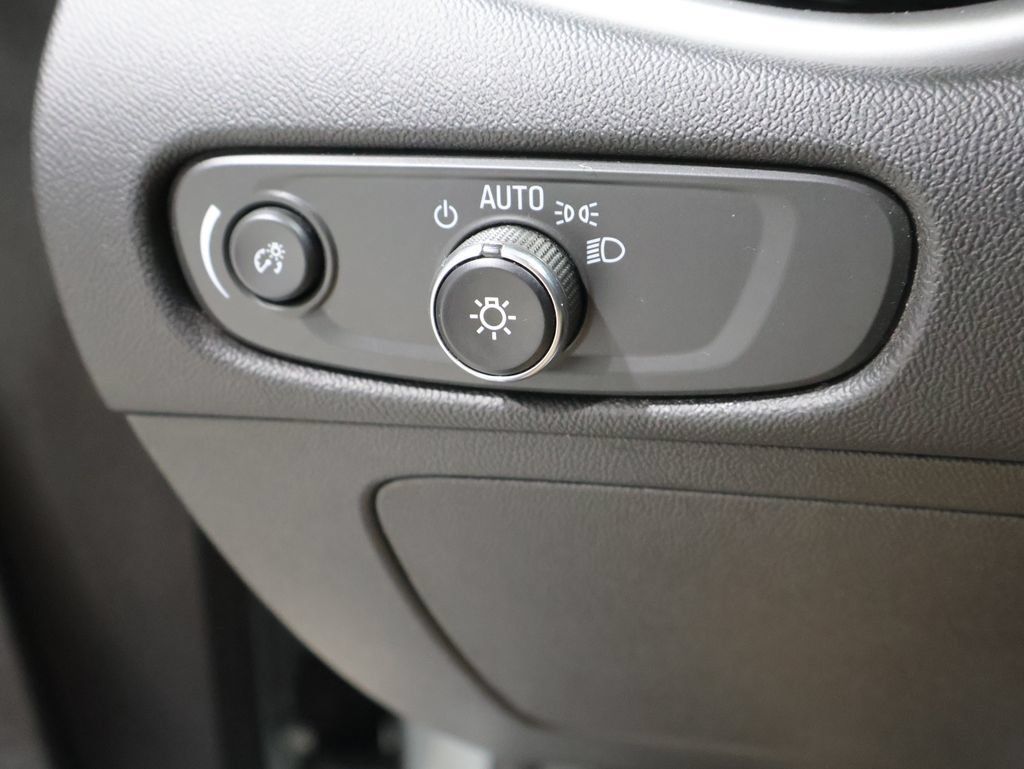 Used 2024 Chevrolet Malibu LT FWD image 33
