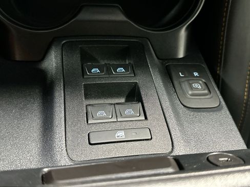 Used 2021 Ford Bronco Badlands image 26