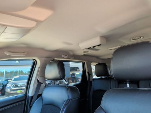 Used 2018 Dodge Journey Crossroad AWD/4WD image 28