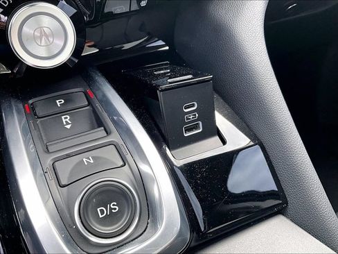 Used 2022 Acura MDX FWD image 33