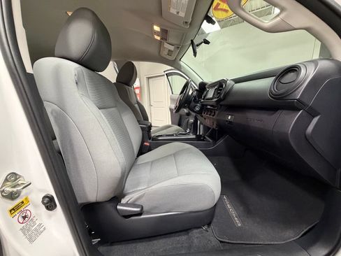 Used 2017 Toyota Tacoma SR w/ Tow Package AWD/4WD image 40