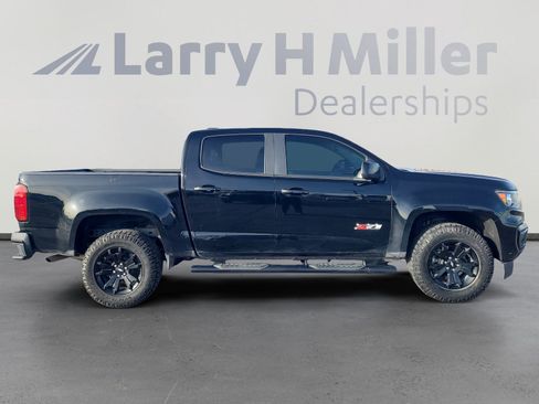 Used 2022 Chevrolet Colorado Z71 w/ Z71 Midnight Edition image 6