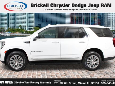 Used 2022 GMC Yukon Denali AWD/4WD image 2