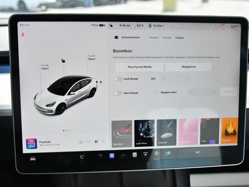 Used 2023 Tesla Model 3 Standard Range RWD image 21