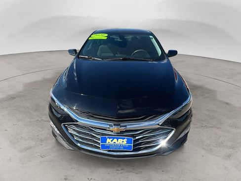 Used 2020 Chevrolet Malibu LT image 2