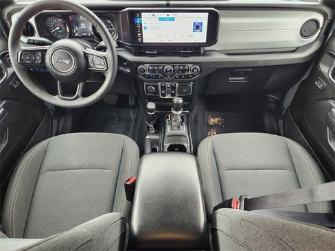 Used 2024 Jeep Wrangler Unlimited w/ Convenience Group AWD/4WD image 27