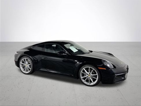Used 2024 Porsche 911 Carrera 4 image 4