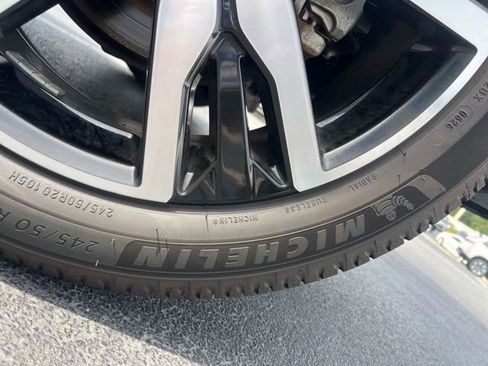 Used 2019 Honda Pilot Touring image 13