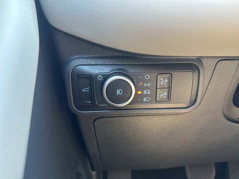 New 2025 Ford Explorer Active w/ Active Comfort Package image 32