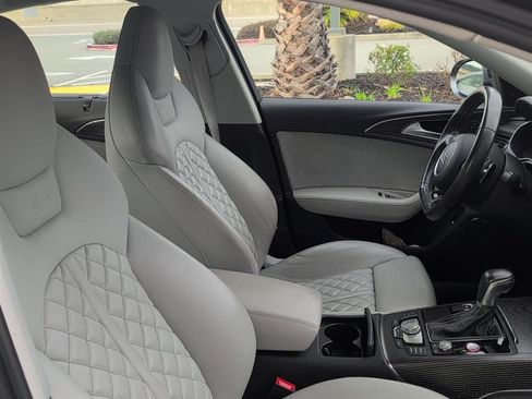 Used 2016 Audi S6 Prestige w/ Prestige Package image 12