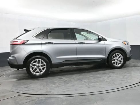 Used 2024 Ford Edge SEL image 4