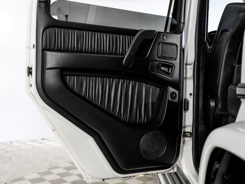 Used 2014 Mercedes-Benz G 63 AMG 4MATIC image 48