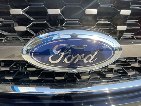 Used 2022 Ford F150 King Ranch w/ Equipment Group 601A High AWD/4WD image 31