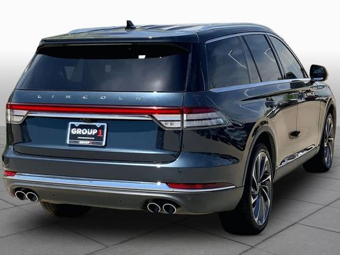 Used 2022 Lincoln Aviator Reserve w/ Equipment Group 201A AWD/4WD image 12