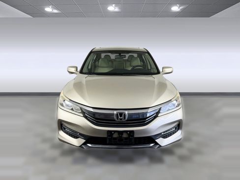 Used 2016 Honda Accord EX image 6