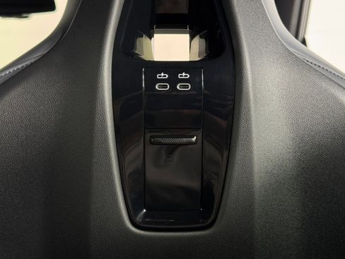 Used 2023 BMW iX xDrive50 w/ Sport Package image 39