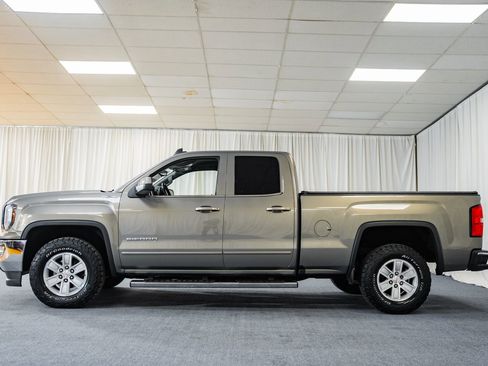 Used 2017 GMC Sierra 1500 SLE w/ SLE Value Package image 5