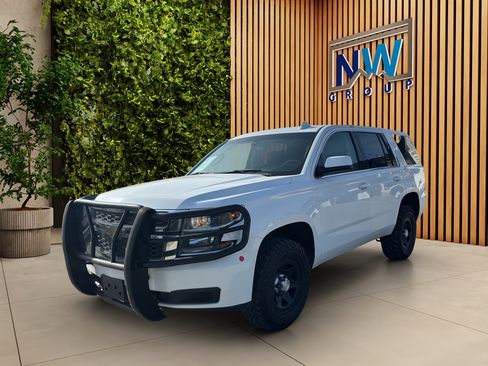 Used 2019 Chevrolet Tahoe 4WD image 3