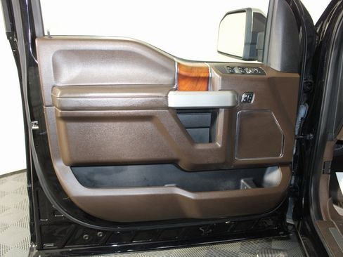 Certified 2019 Ford F150 King Ranch w/ Equipment Group 601A Luxury image 20